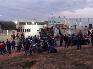 paralisação em frente a Copromem