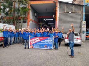 Cerca de 10 mil metalúrgicos lutam por reajuste e direitos