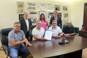 FEQUIMFAR realiza eleição amanhã, 15 de abril