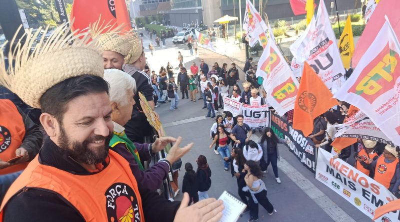Centrais Sindicais fazem ato contra juros altos em são Paulo – Foto: Jaélcio Santana