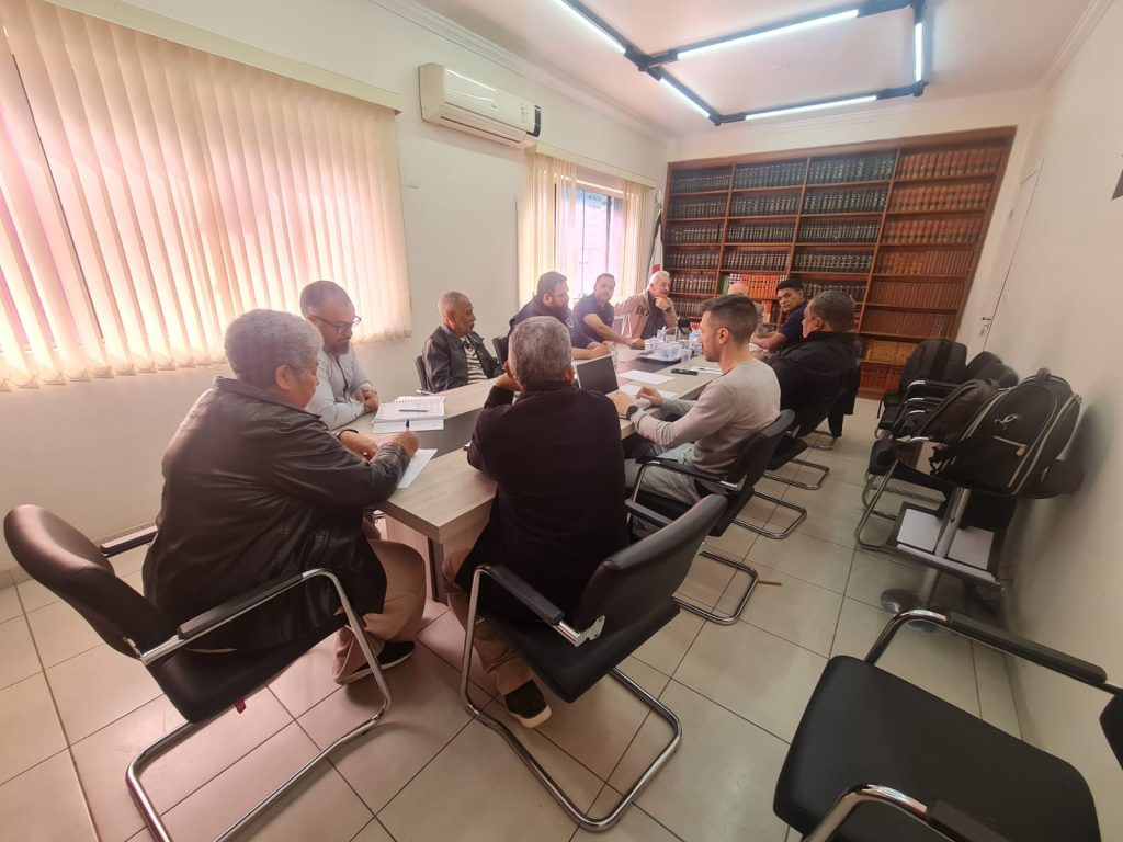 Sindicalistas se unem contra demissões na Raízen