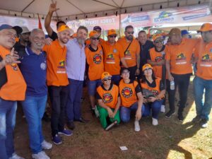 Trabalhadores fazem grande ato por direitos em Brasília