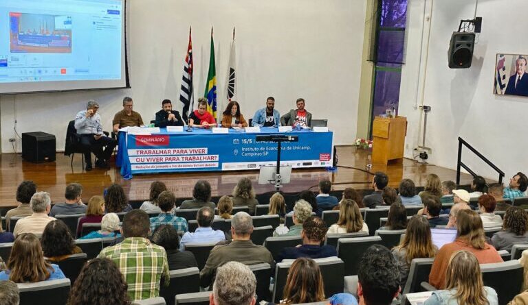 Unicamp reuniu lideranças pela jornada de 40 horas