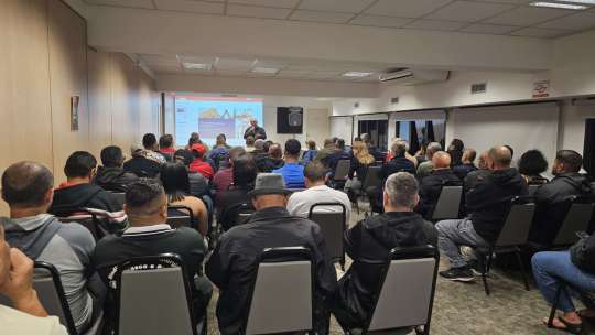 Metalúrgicos de Osasco debatem jornada e Previdência em ciclo de debates